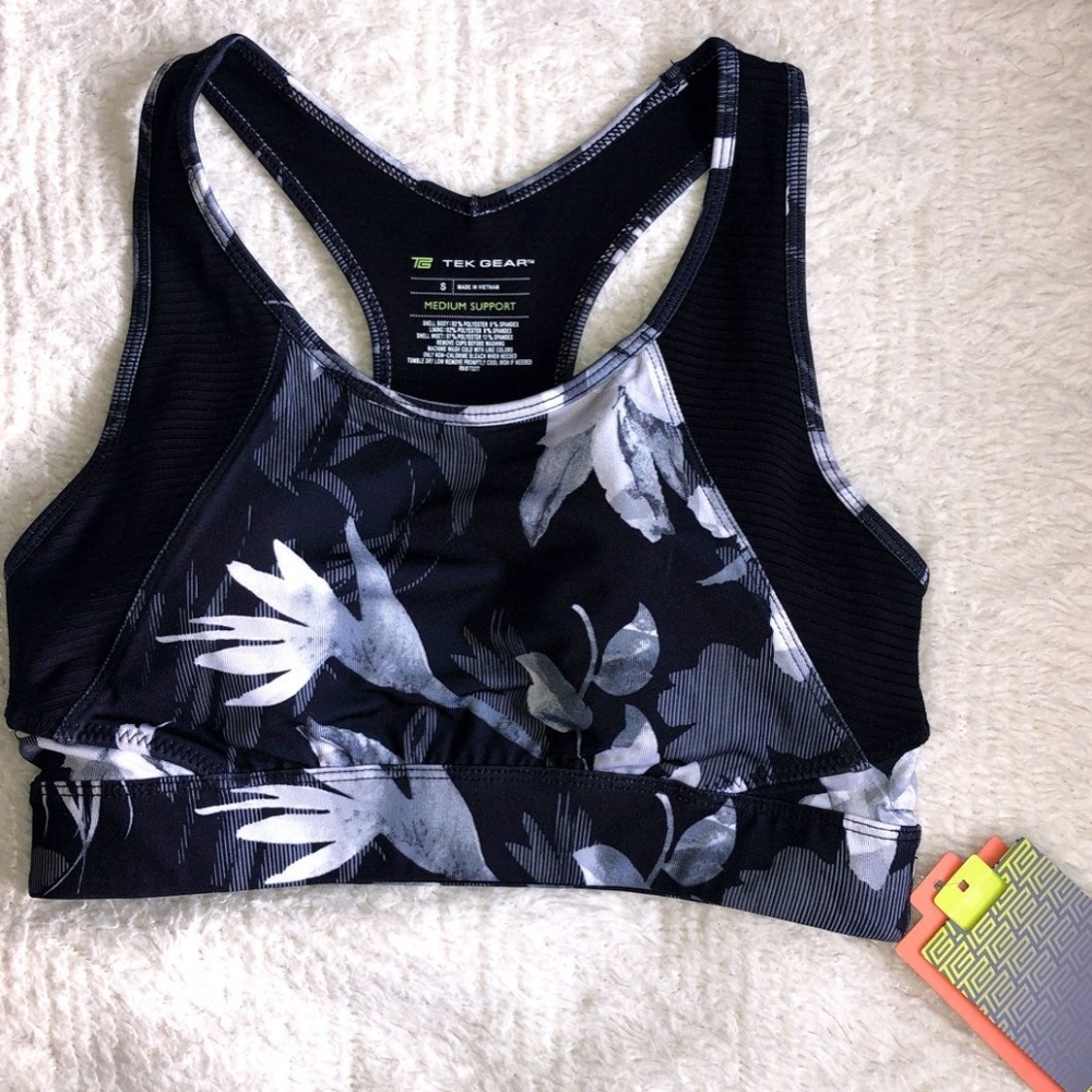 NWT Tek Gear Keyhole Back Floral Sports Bra